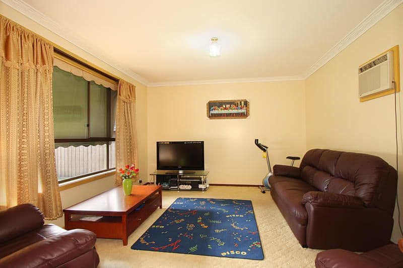 16 Browning Avenue, CLAYTON SOUTH VIC 3169, Clayton South - Thumbnail 2