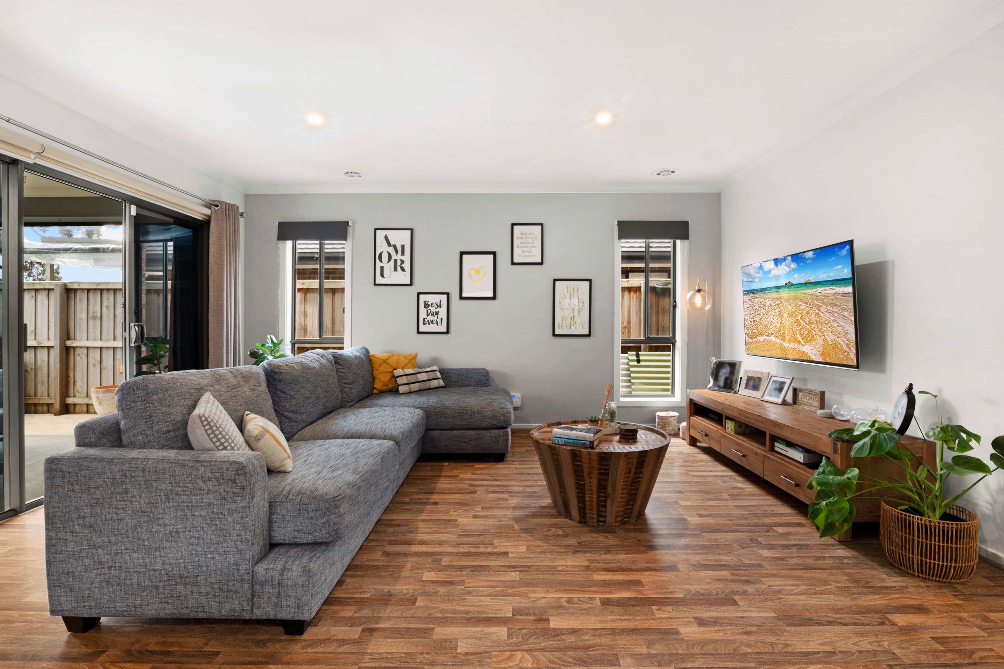6 Dibella Street, Doreen VIC 3754, Doreen - Thumbnail 3