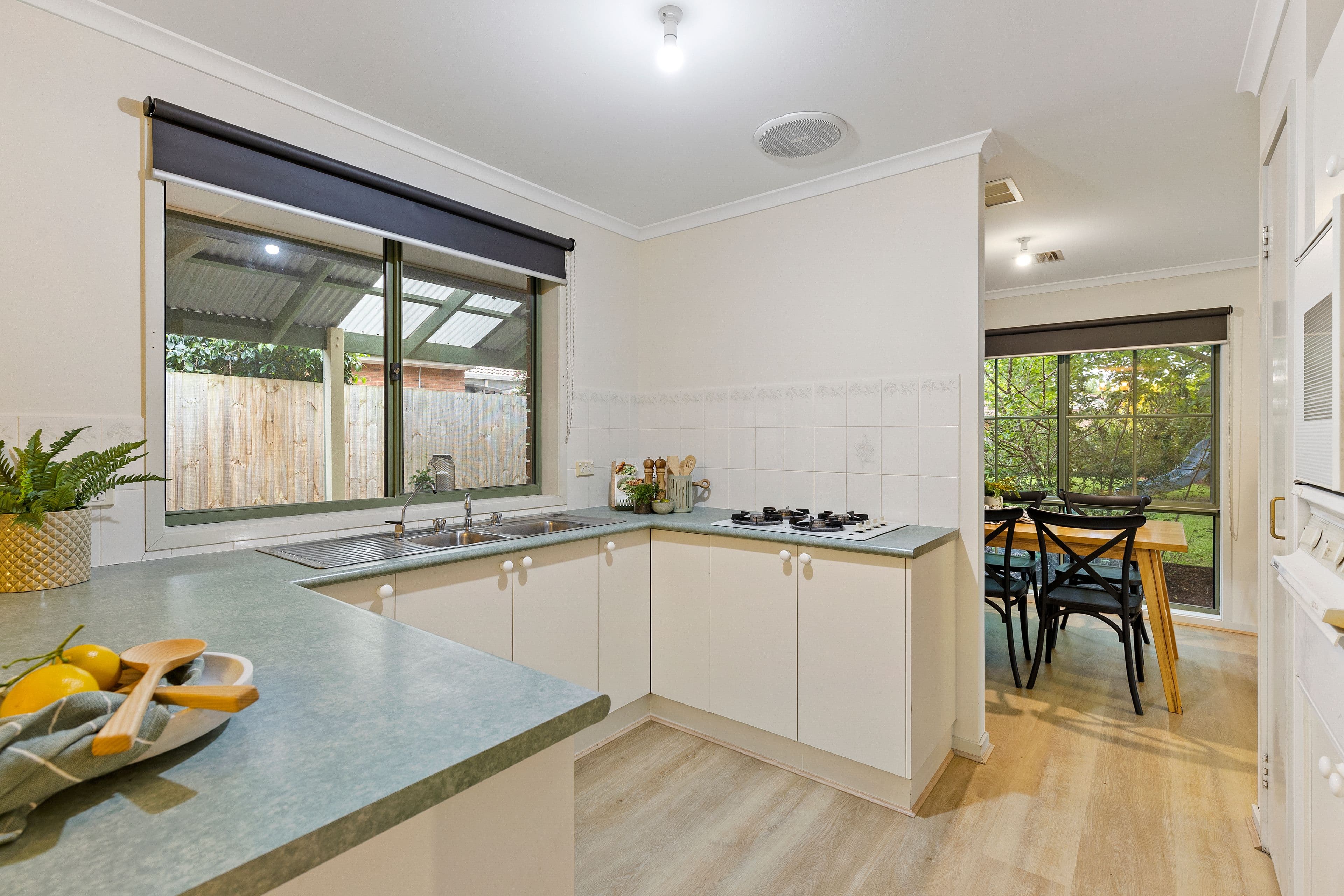 37 Westminster Drive, Rowville VIC 3178, Rowville - Thumbnail 2