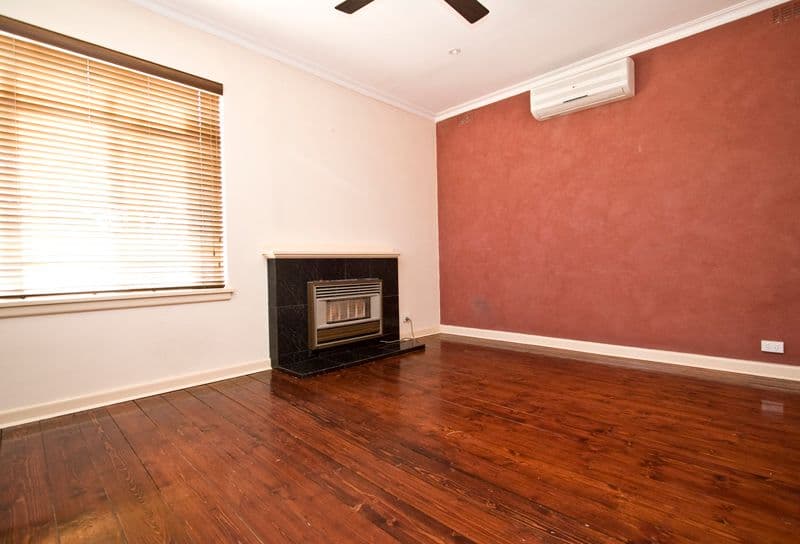 33 Collins Street, HEIDELBERG HEIGHTS VIC 3081, Heidelberg Heights - Thumbnail 4