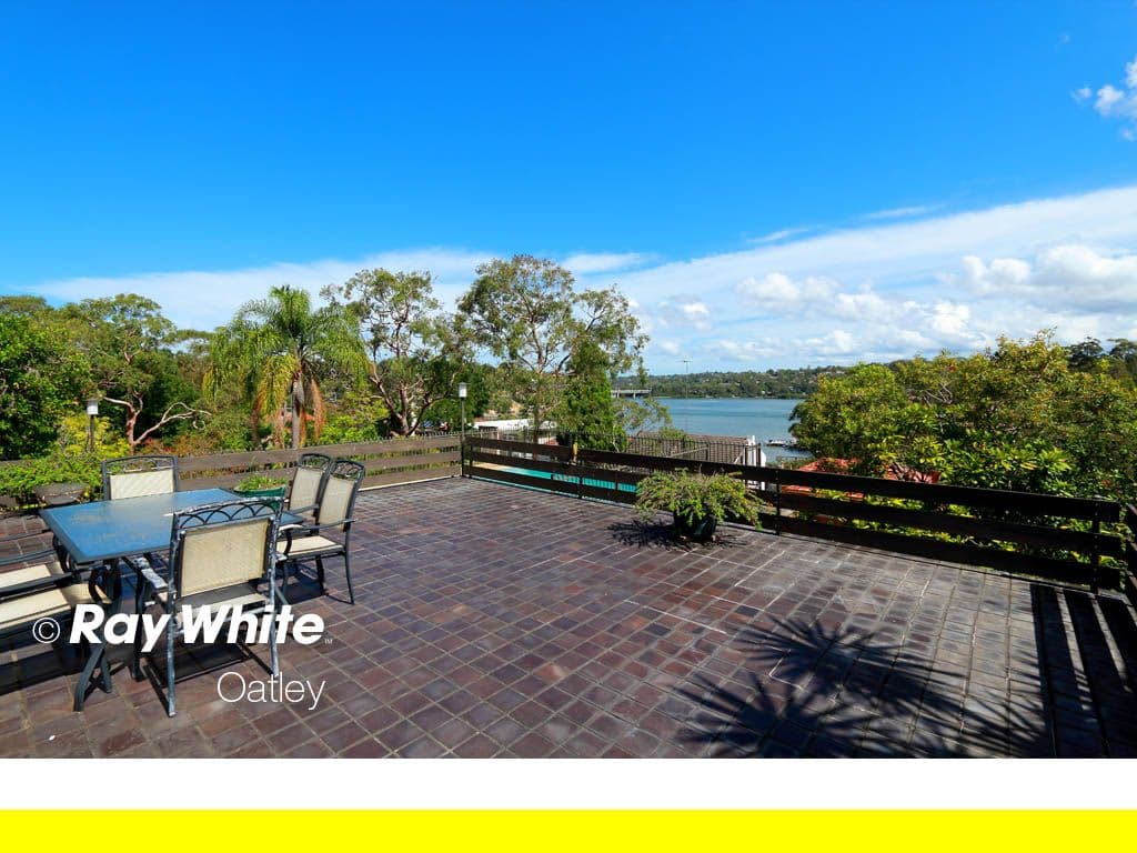 78 Lansdowne Parade, OATLEY NSW 2223, Oatley - Thumbnail 2