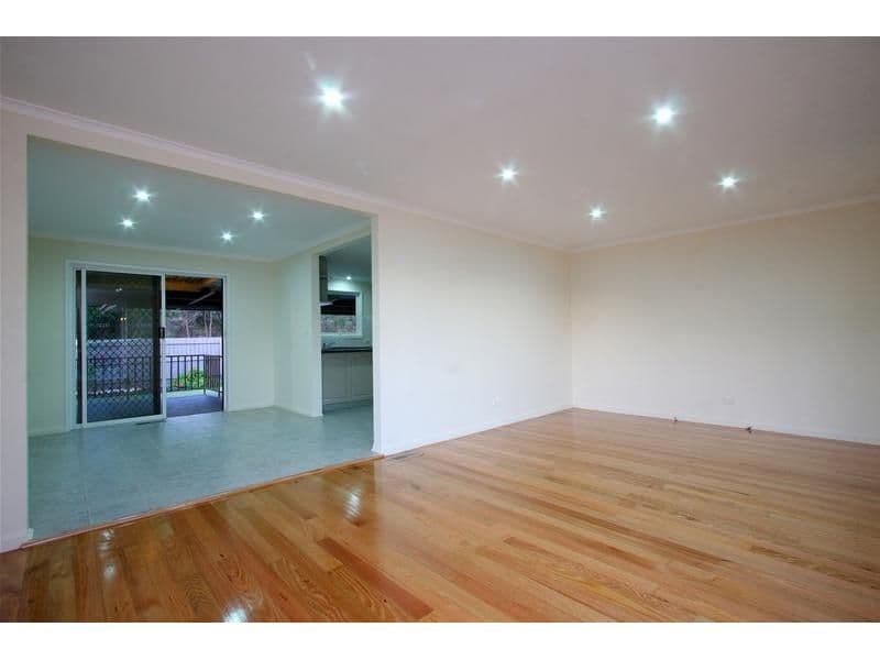 93 Cabernet Crescent, BUNDOORA VIC 3083, Bundoora - Thumbnail 3