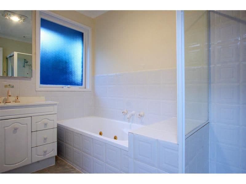 93 Cabernet Crescent, BUNDOORA VIC 3083, Bundoora - Thumbnail 7