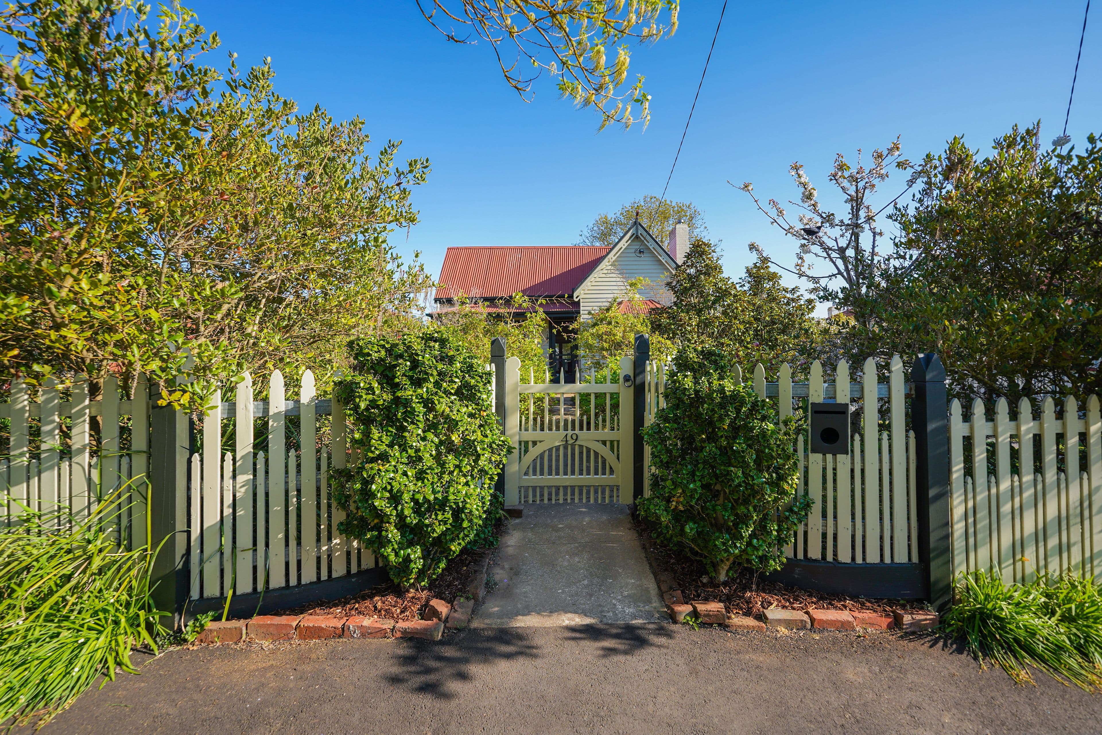 49 Hutton Street, Kyneton VIC 3444, Kyneton - Image 1