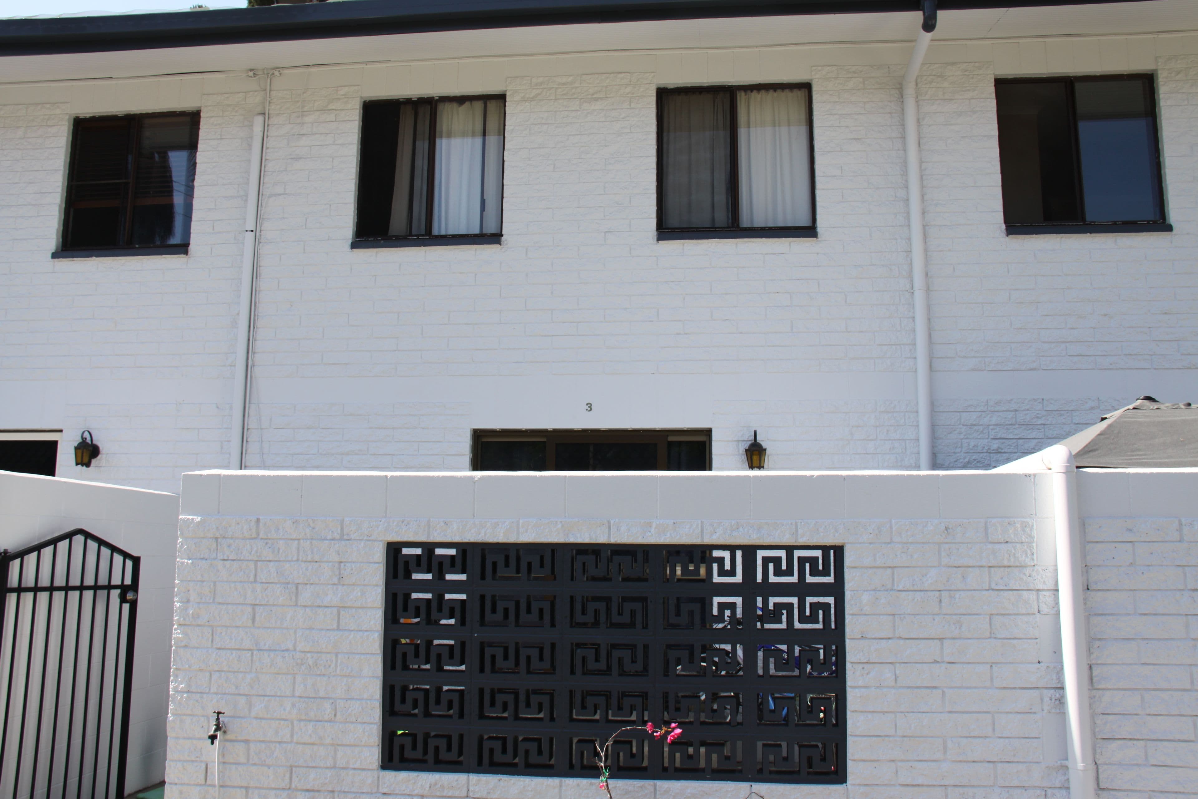 4 Wyndham Avenue, Boyne Island QLD 4680, Boyne Island - Thumbnail 2