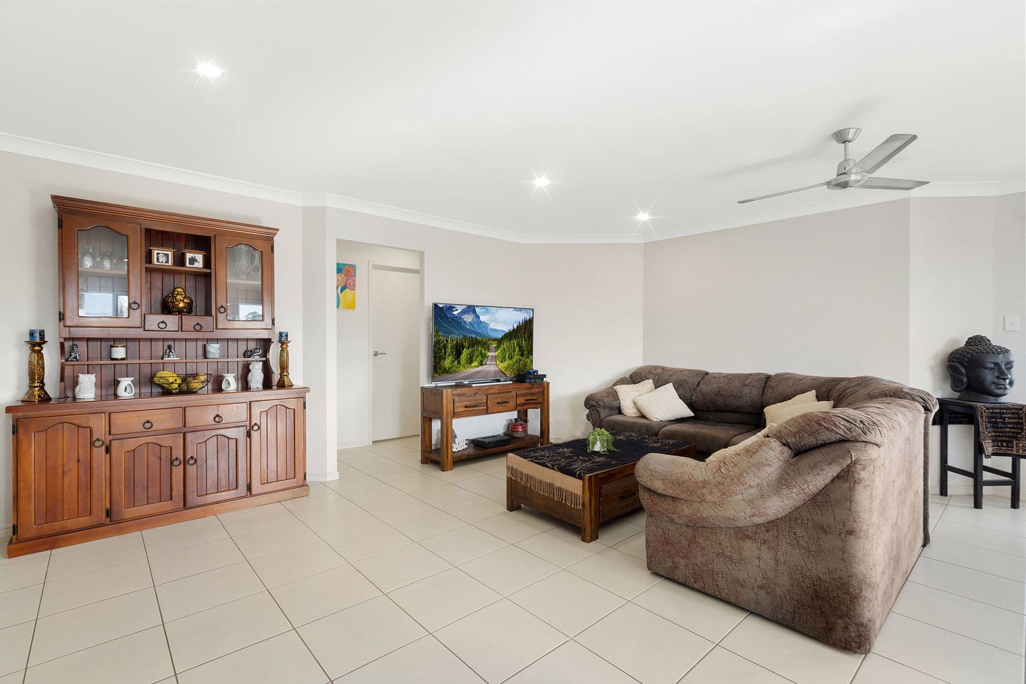 55 Milbrook Crescent, Pimpama QLD 4209, Pimpama - Thumbnail 4