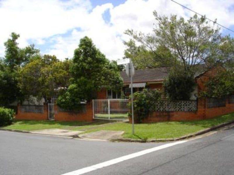 28 Phelan Street, CLAYFIELD QLD 4011, Clayfield - Image 1