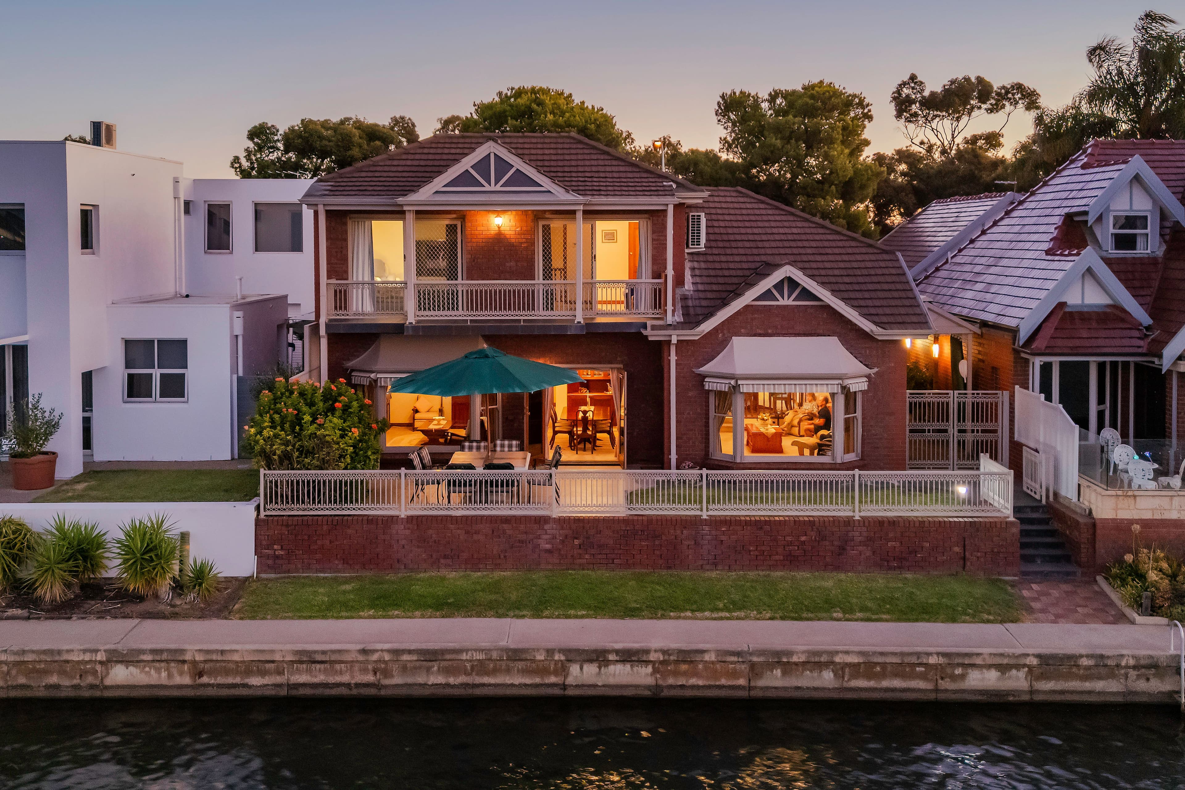 11 Siesta Court, West Lakes SA 5021, West Lakes - Image 1