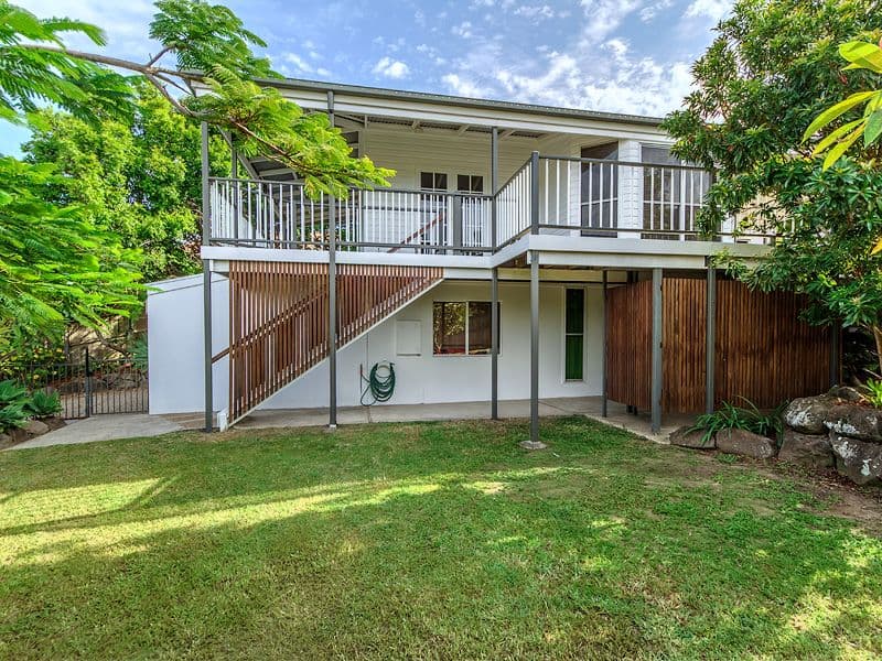 35 Longmorn Crescent, Merrimac QLD 4226, Merrimac - Thumbnail 2