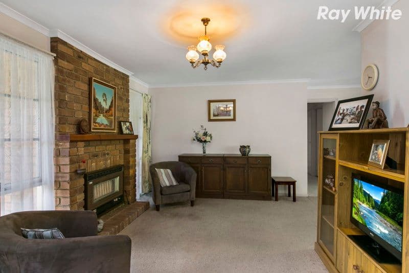 9 Irving Road, Pakenham VIC 3810, Pakenham - Thumbnail 4