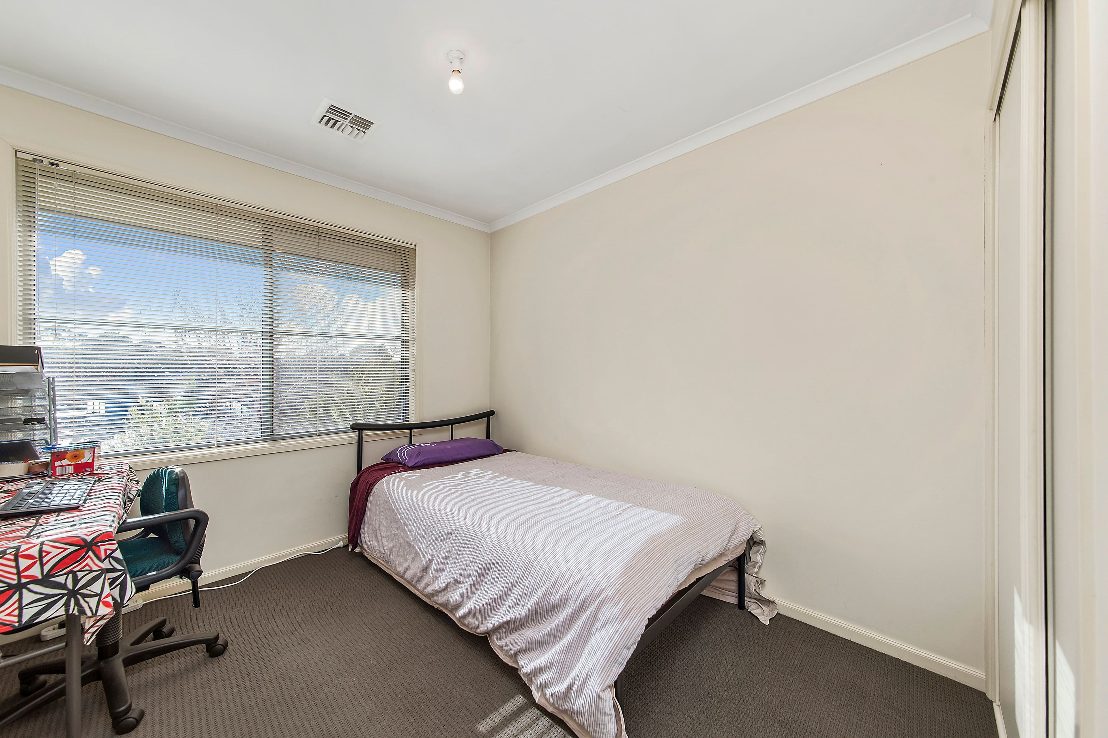 15 Wanliss Street, Latham ACT 2615, Latham - Thumbnail 7