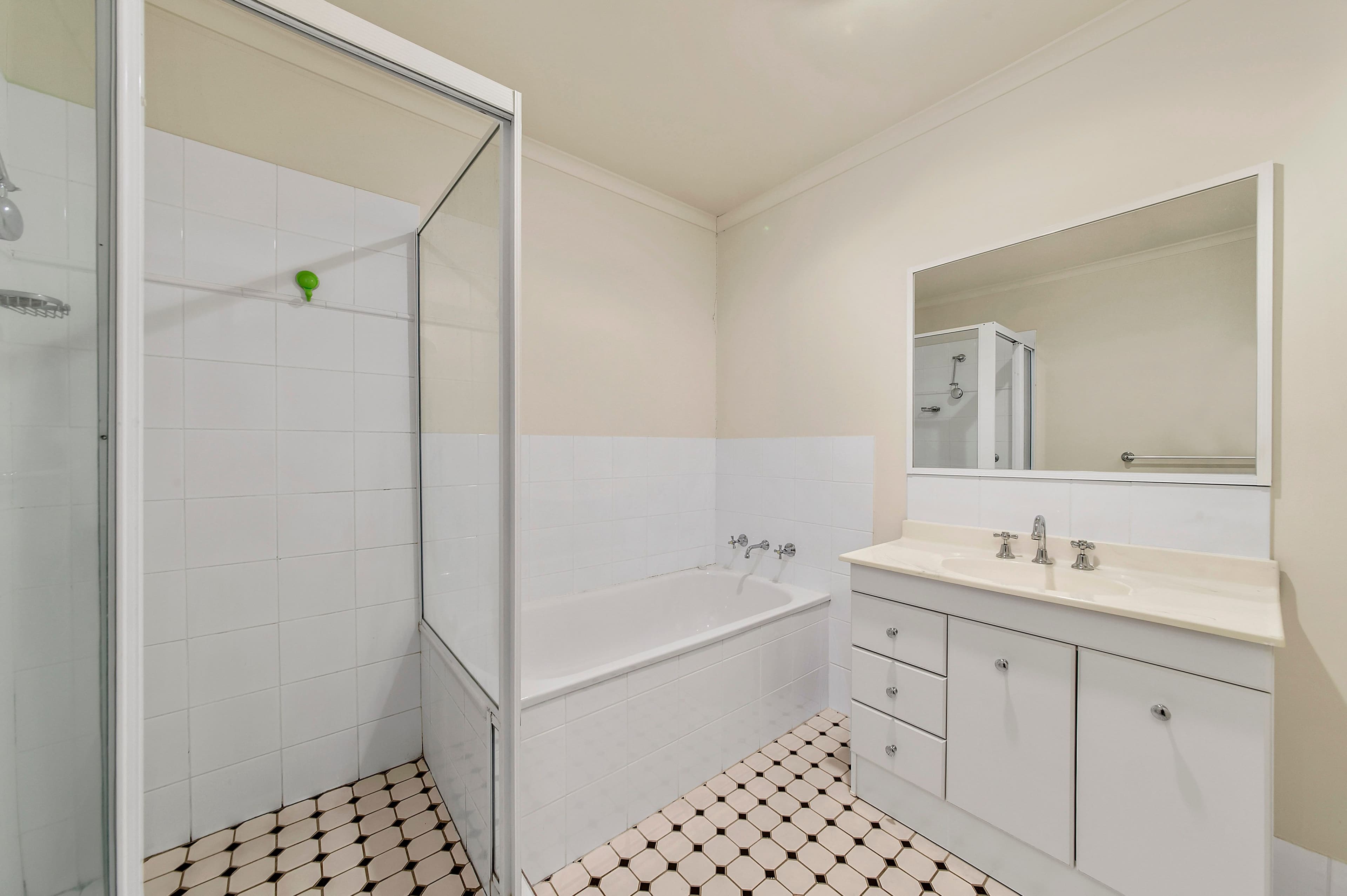 15 Wanliss Street, Latham ACT 2615, Latham - Thumbnail 8