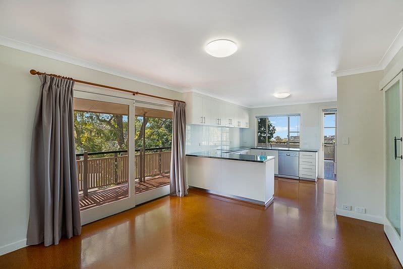 16 Ferguson Street, Mount Lofty QLD 4350, Mount Lofty - Thumbnail 5