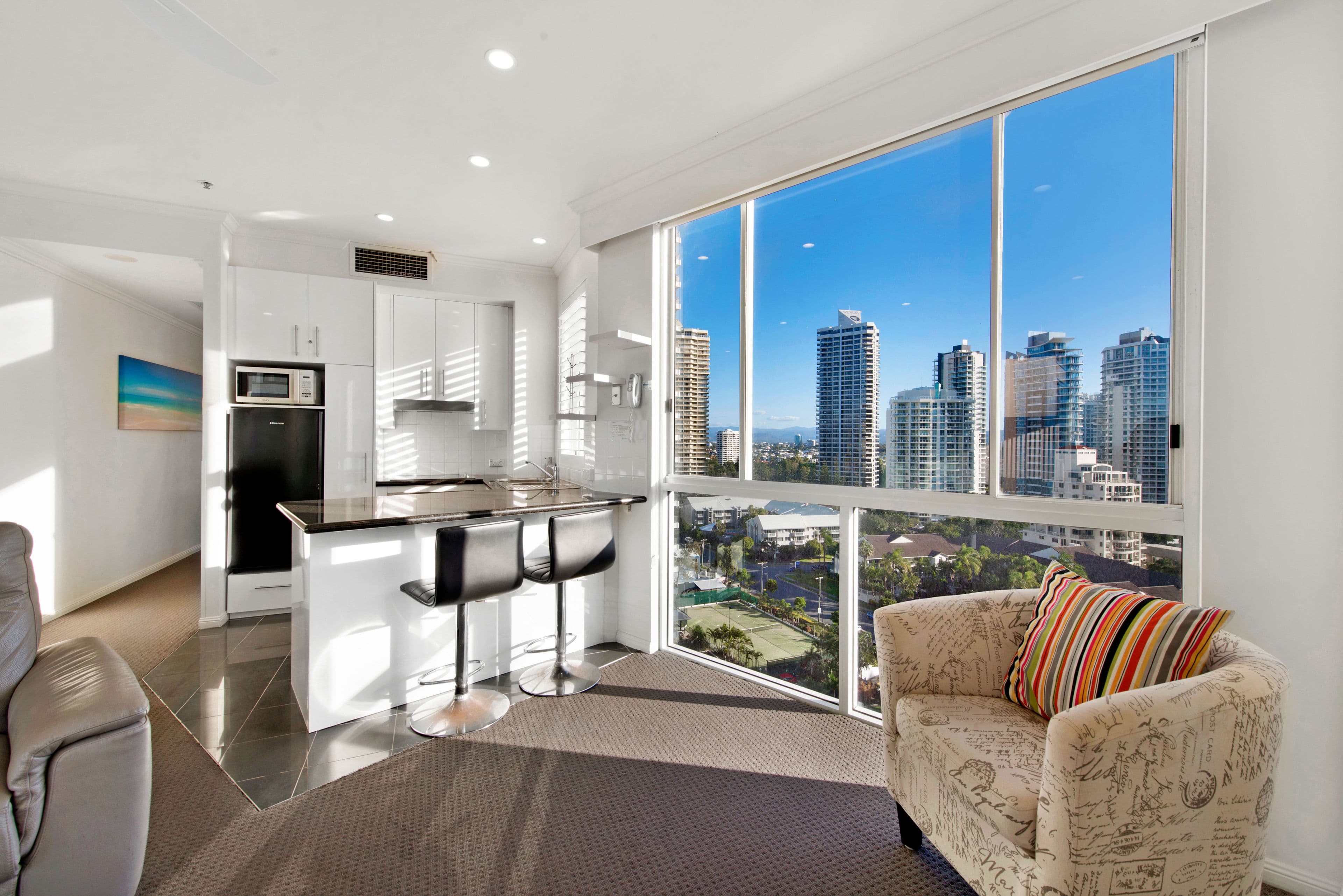 5 Woodroffe Avenue, Main Beach QLD 4217, Main Beach - Thumbnail 6