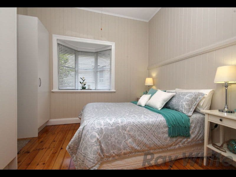 4 Cramb Street, Eastern Heights QLD 4305, Eastern Heights - Thumbnail 2