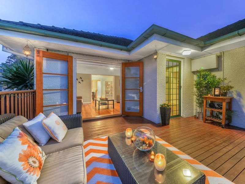 9 Lynton Street, UPPER MOUNT GRAVATT QLD 4122, Upper Mount Gravatt - Thumbnail 2