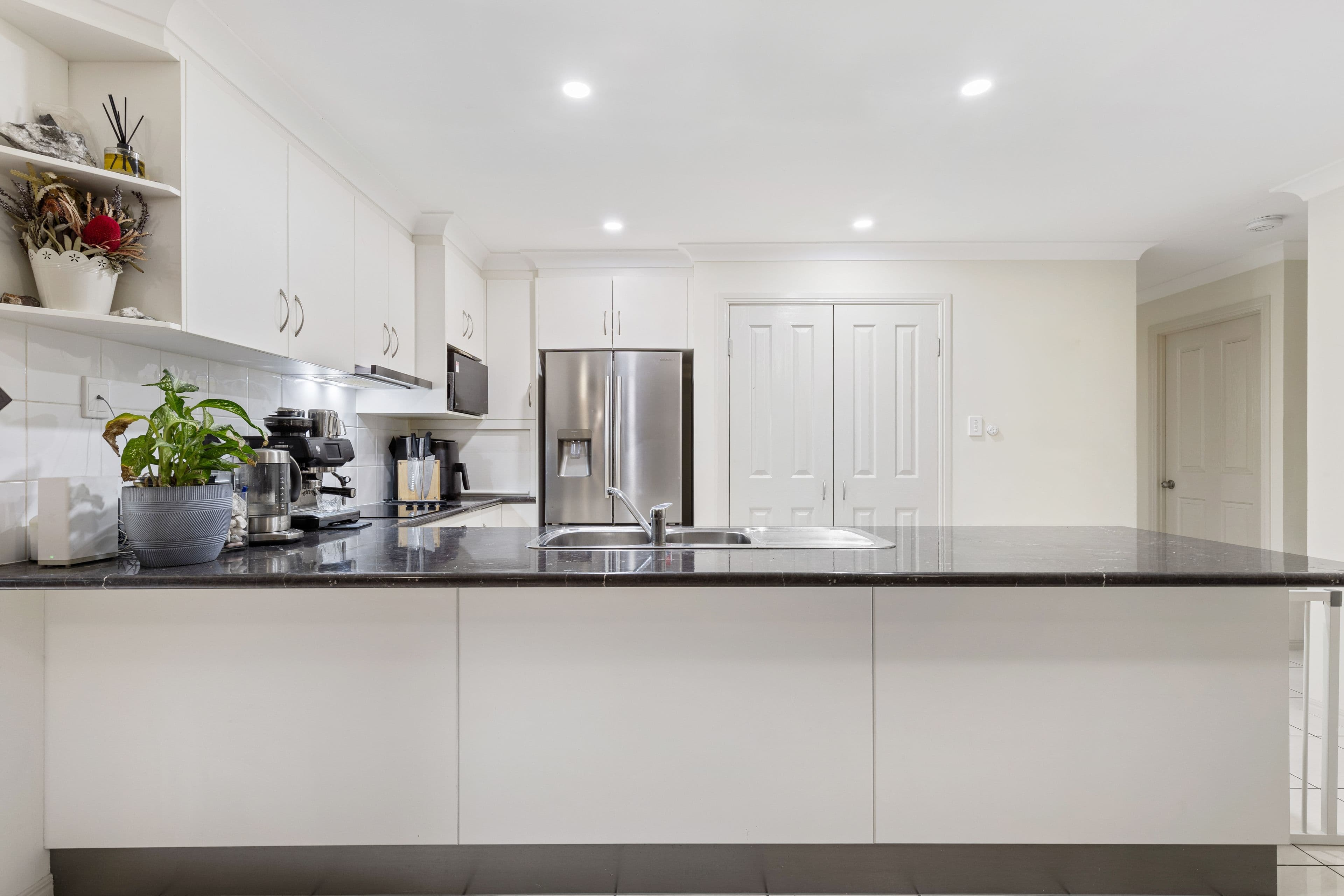 10 Wilby Place, Emerald QLD 4720, Emerald - Thumbnail 6