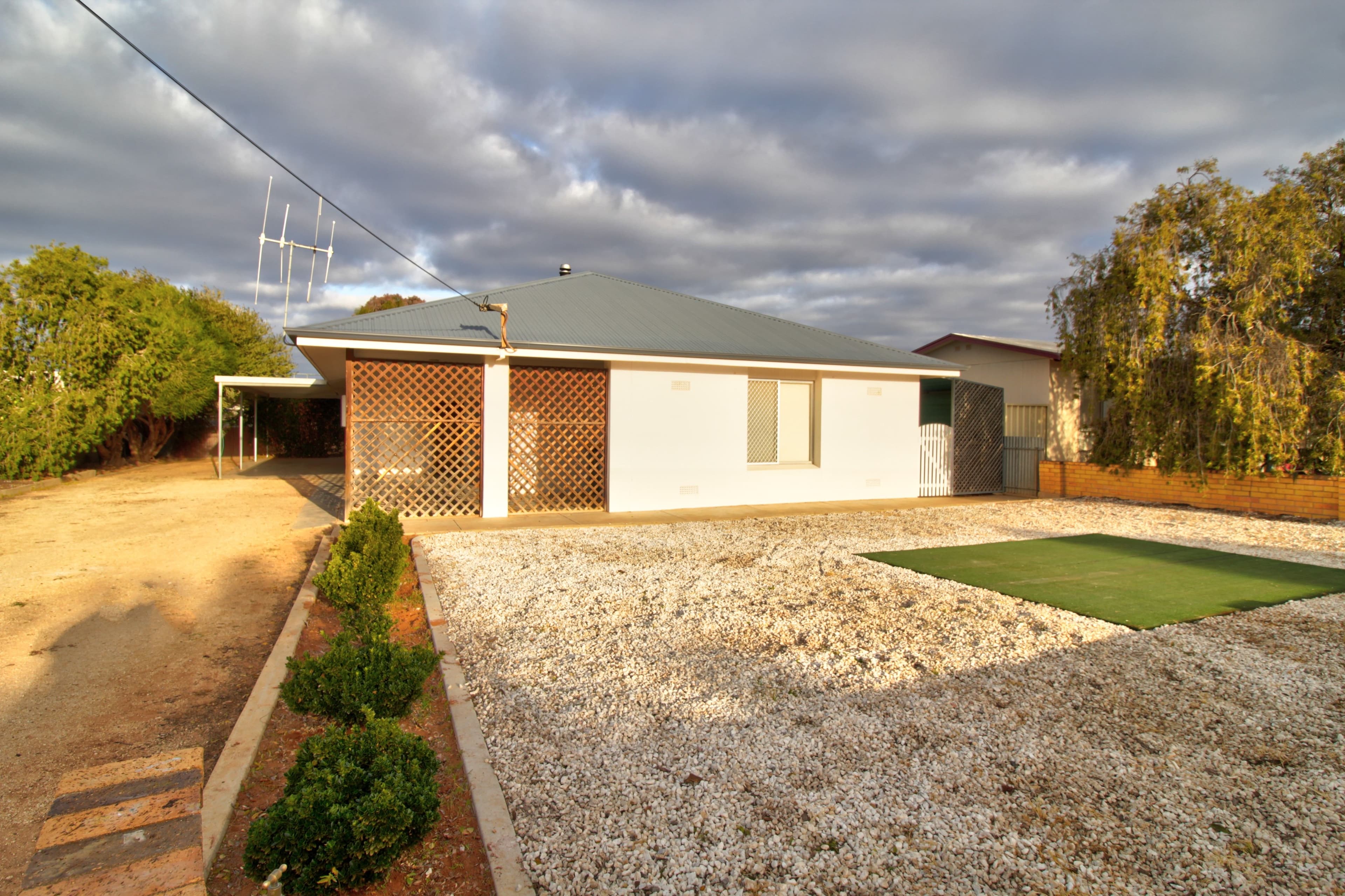 7 Eringa Avenue, Loxton SA 5333, Loxton - Image 1