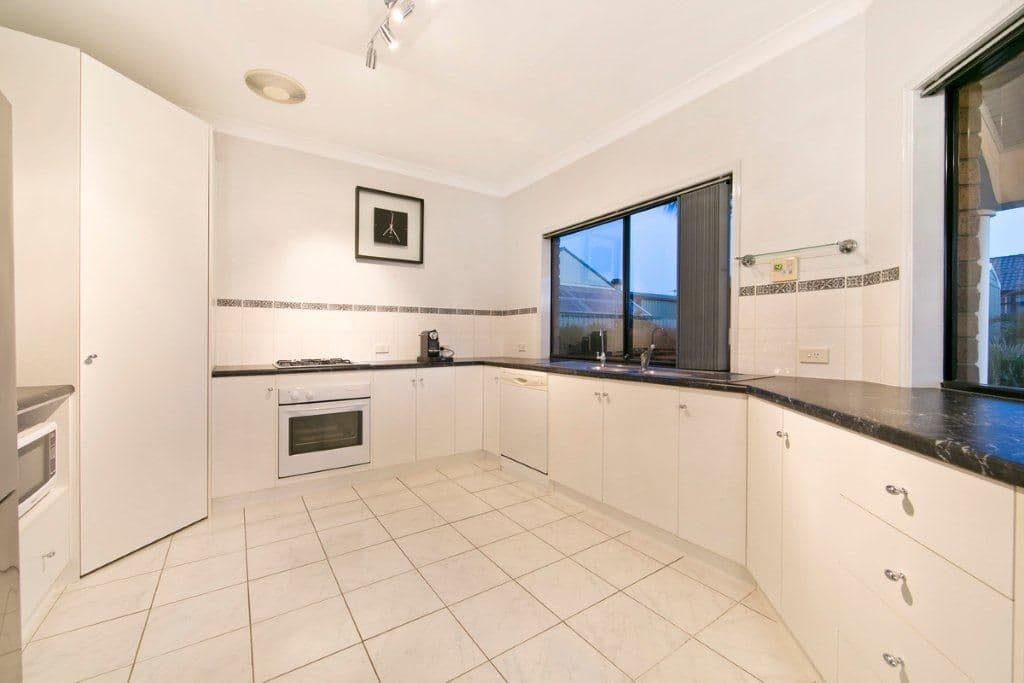 6 Blue Wren Circuit, MAWSON LAKES SA 5095, Mawson Lakes - Thumbnail 7