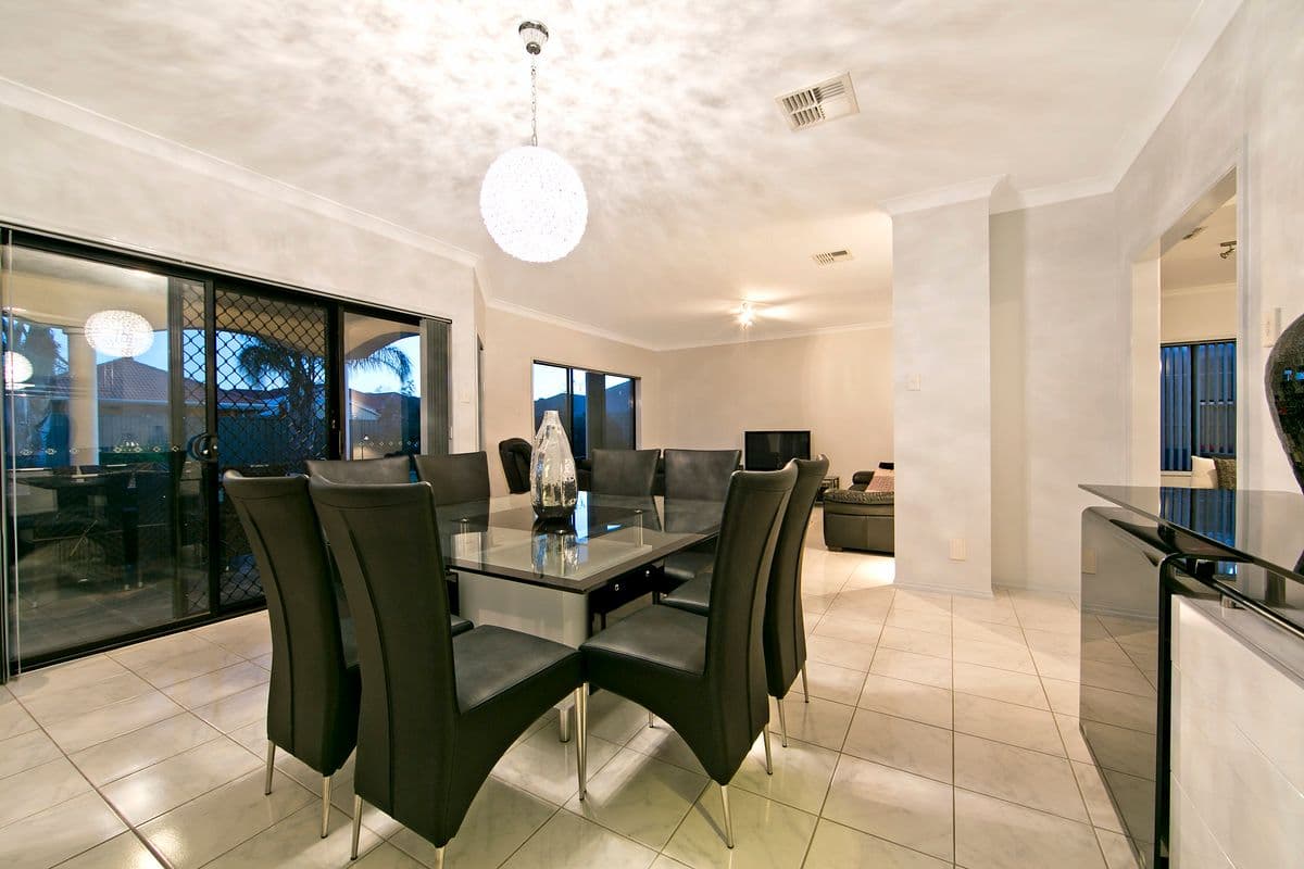 6 Blue Wren Circuit, MAWSON LAKES SA 5095, Mawson Lakes - Thumbnail 8