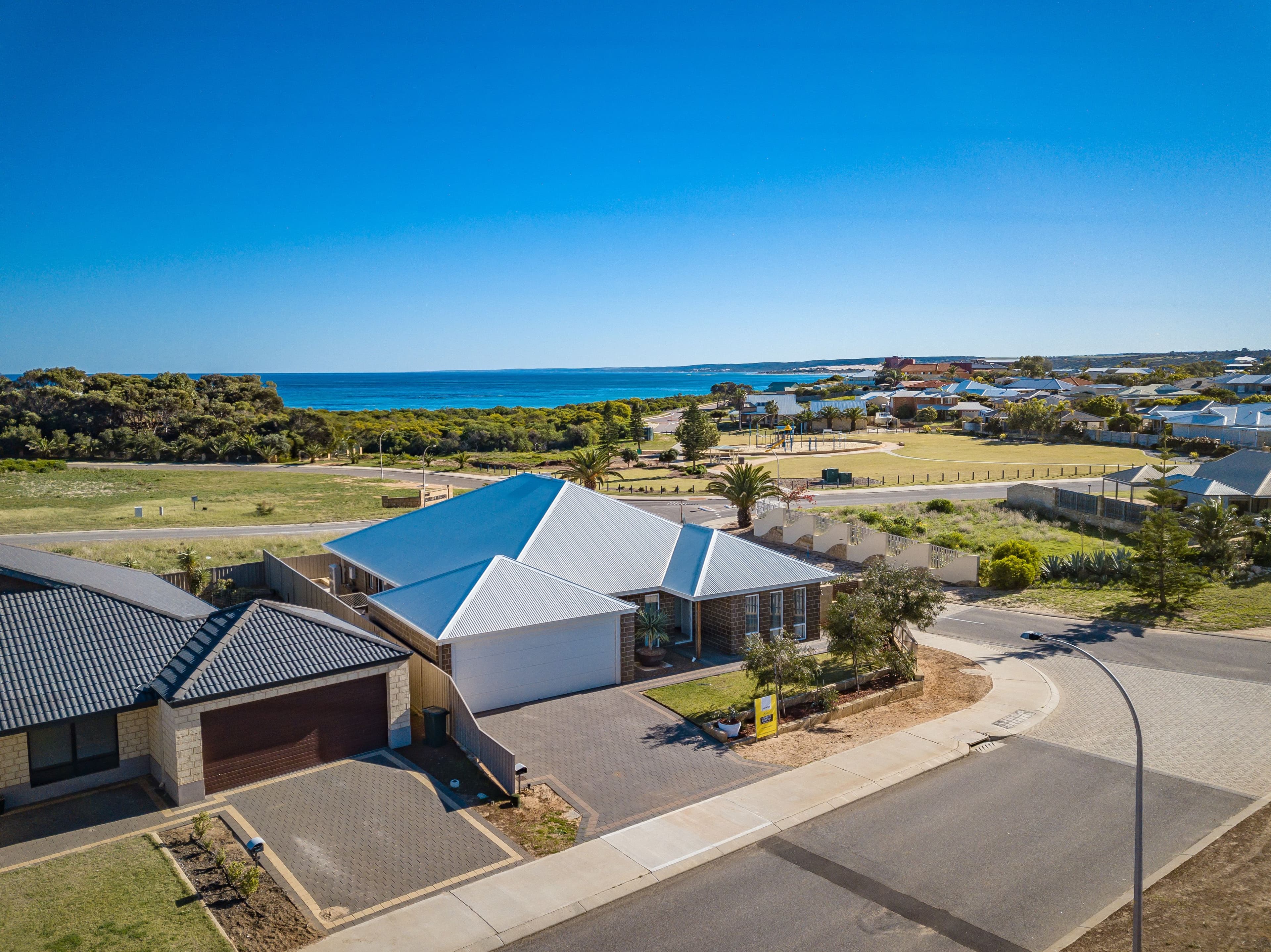 2 Poseidon Way, Glenfield WA 6532, Glenfield - Image 1