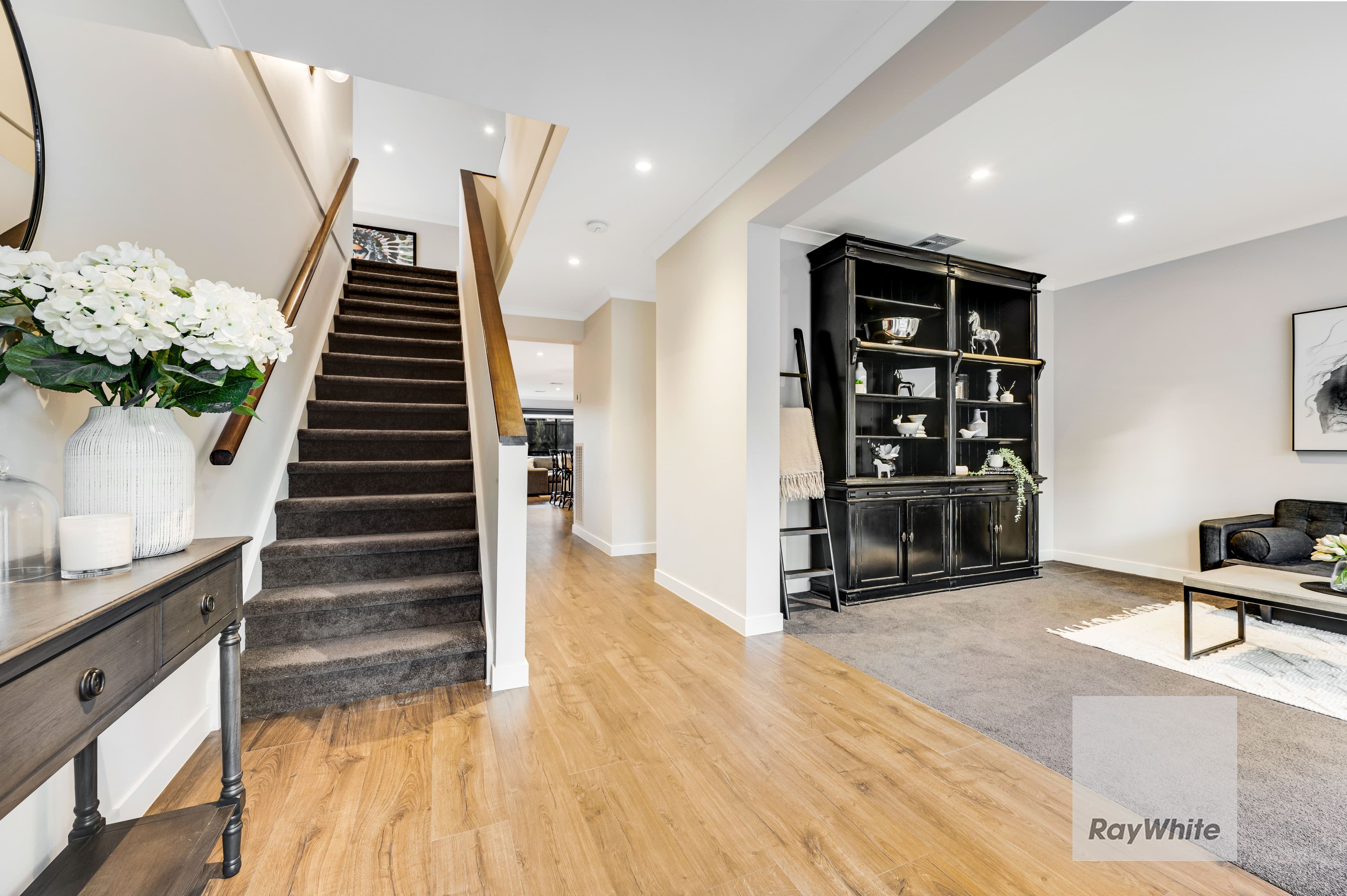 4 Cassara Way, Greenvale VIC 3059, Greenvale - Thumbnail 2