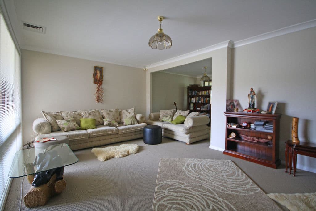 101 Lancia Drive, Ingleburn - Thumbnail 3