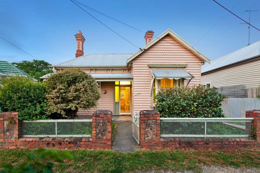 11 Haymes Crescent, Golden Point VIC 3350, Golden Point - Image 1