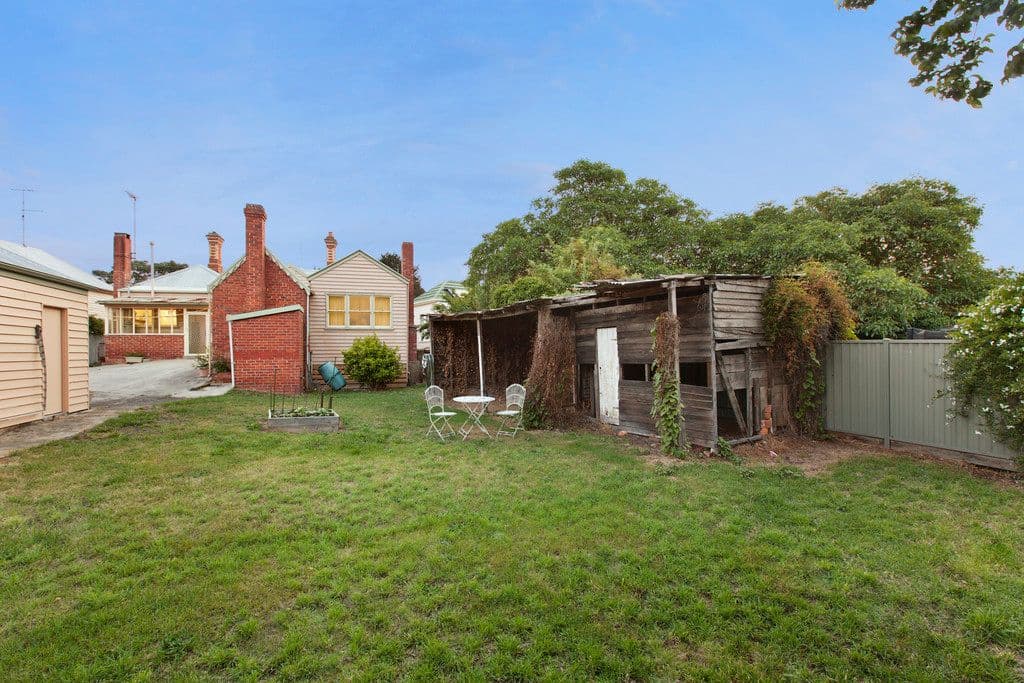 11 Haymes Crescent, Golden Point VIC 3350, Golden Point - Thumbnail 6