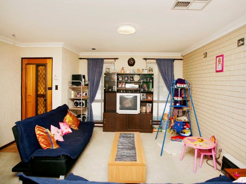 12 Brockmill Avenue, BEECHBORO WA 6063, Beechboro - Thumbnail 2