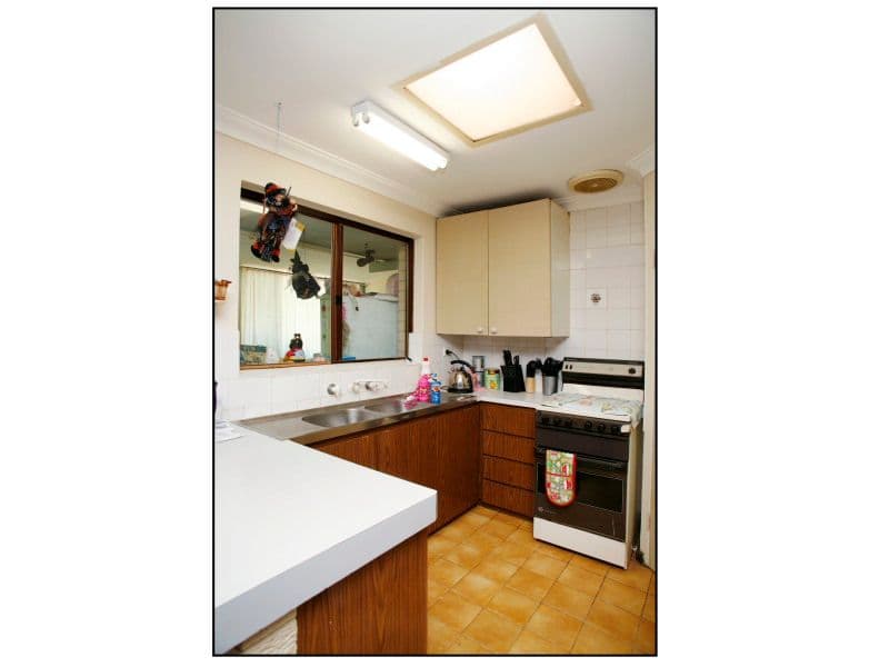 12 Brockmill Avenue, BEECHBORO WA 6063, Beechboro - Thumbnail 6