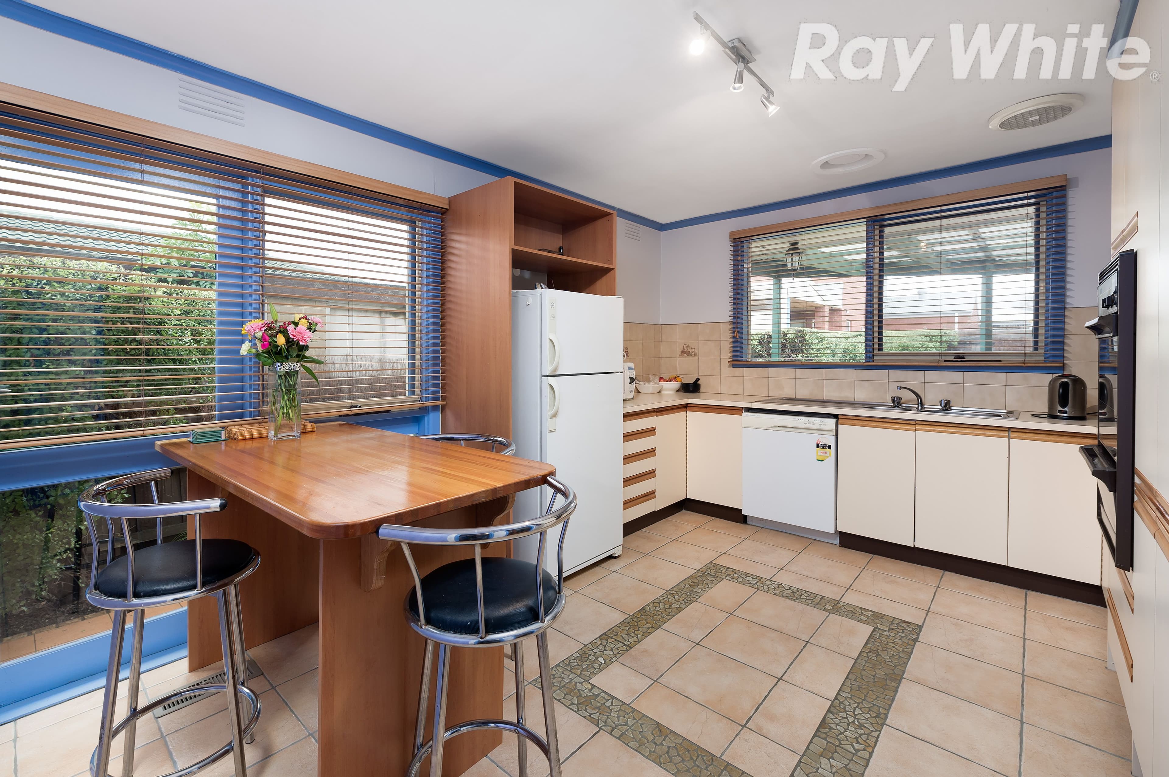 16 Walden Court, Bundoora VIC 3083, Bundoora - Thumbnail 3