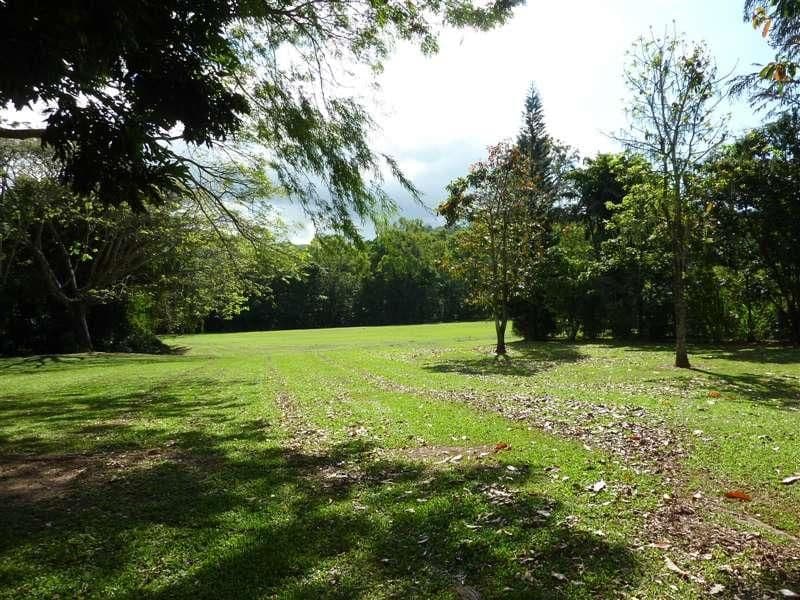 243 McManus Street, WHITFIELD QLD 4870, Whitfield - Thumbnail 2