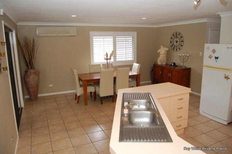 80 Mackellar Drive, BORONIA HEIGHTS QLD 4124, Boronia Heights - Thumbnail 4