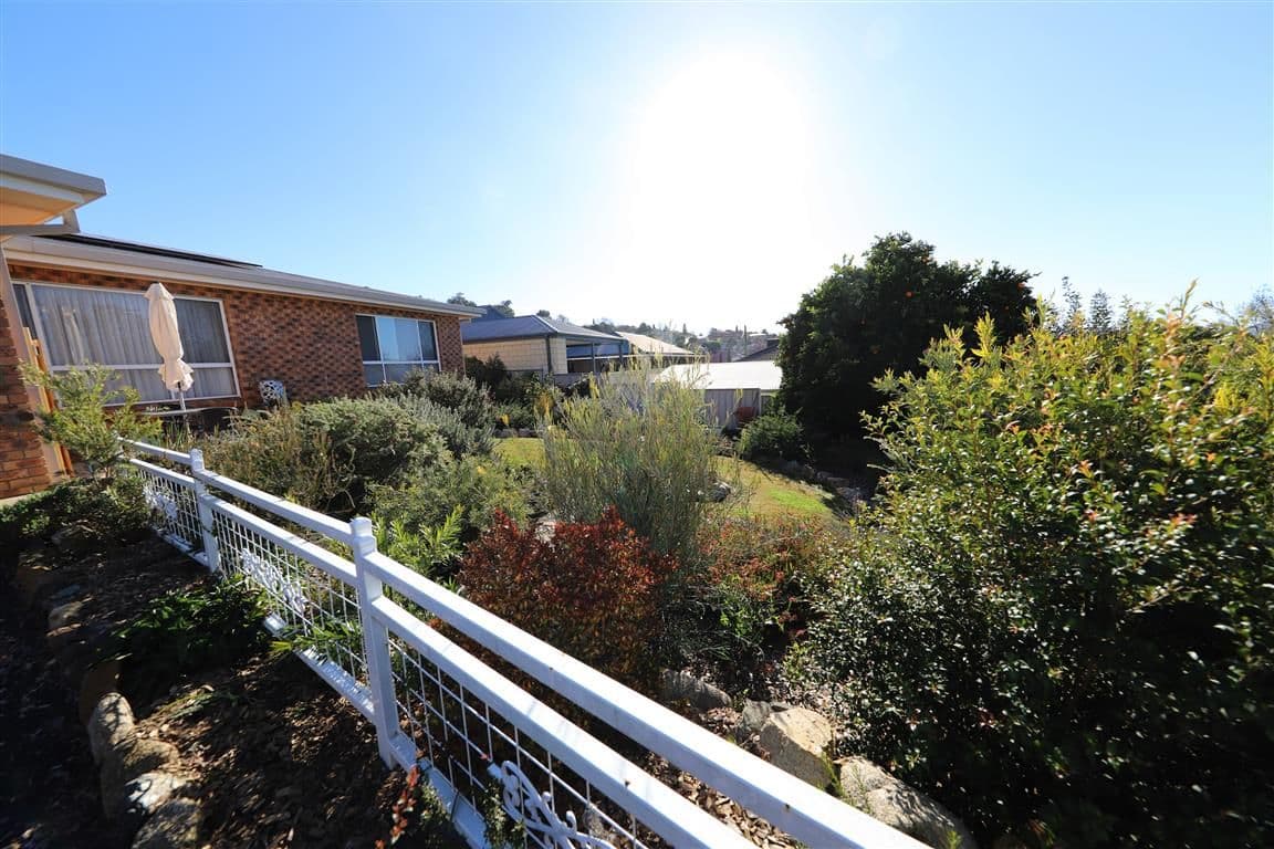 9 Kaleema Crescent, Tumut NSW 2720, Tumut - Thumbnail 2