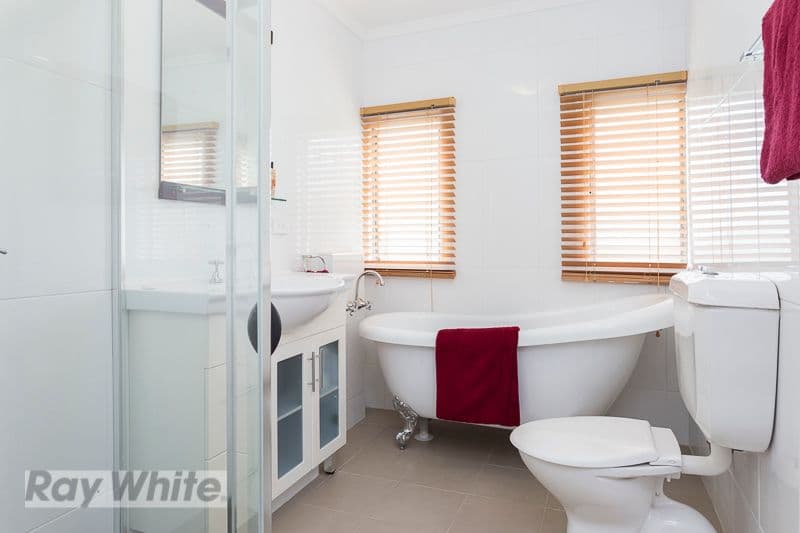 17 Wellstead Avenue, COORPAROO QLD 4151, Coorparoo - Thumbnail 5
