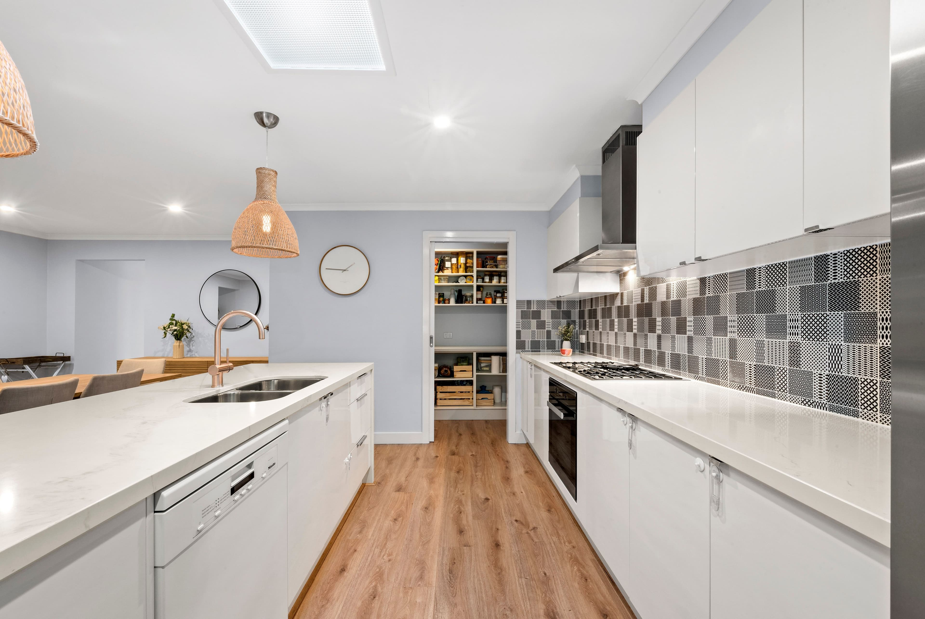 16 Sullivan Avenue, Lysterfield VIC 3156, Lysterfield - Thumbnail 3