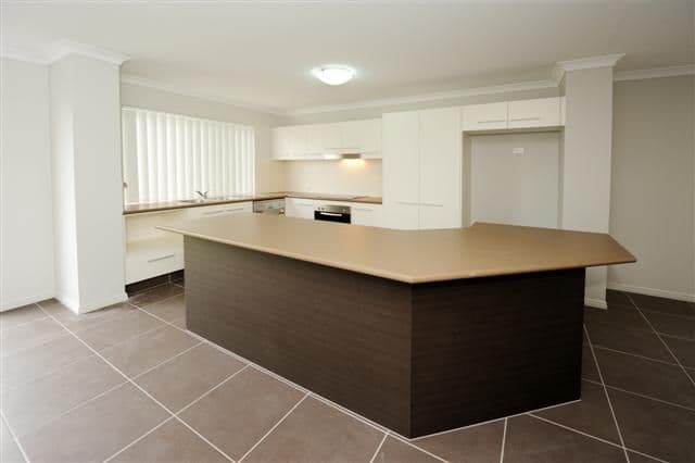 12 Phoenix Place, GLADSTONE QLD 4680, Gladstone - Thumbnail 7