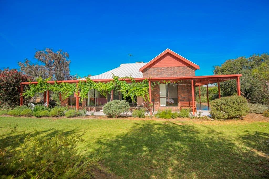 8 Main Avenue South, Merbein VIC 3505, Merbein - Image 1