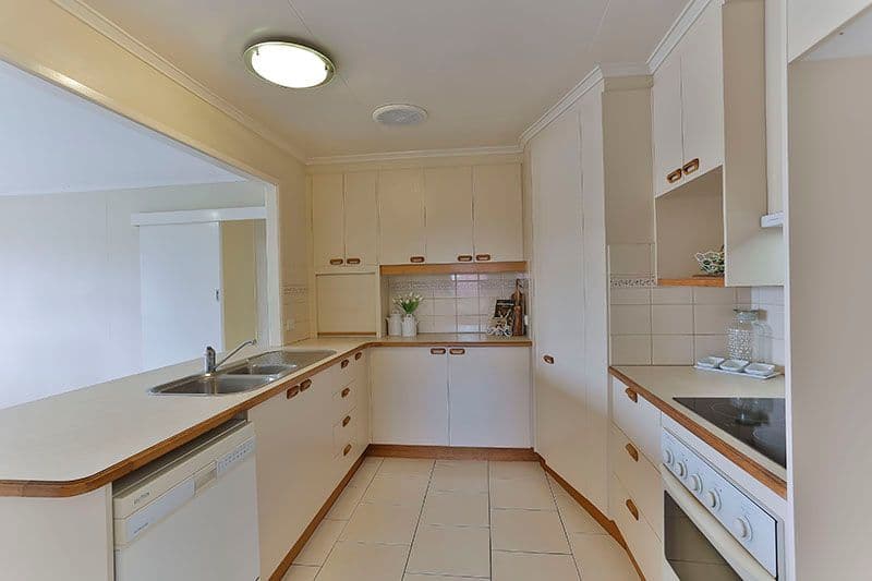 16 Catto Street, Centenary Heights QLD 4350, Centenary Heights - Thumbnail 4
