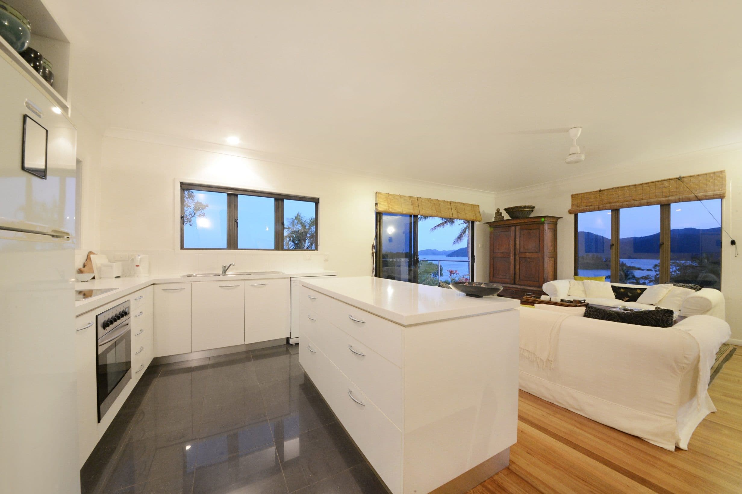 6 Shutehaven Close, Shute Harbour QLD 4802, Shute Harbour - Thumbnail 8