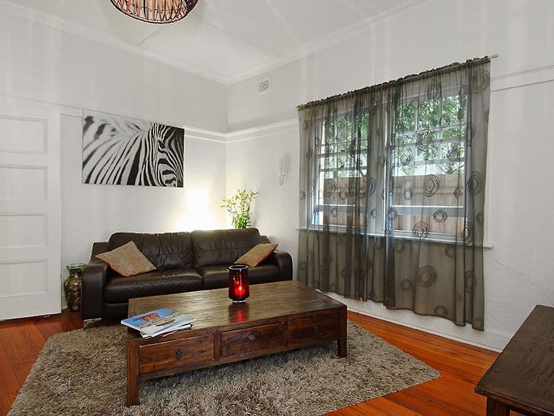 4 Irwell Street, ST KILDA VIC 3182, St Kilda - Thumbnail 3
