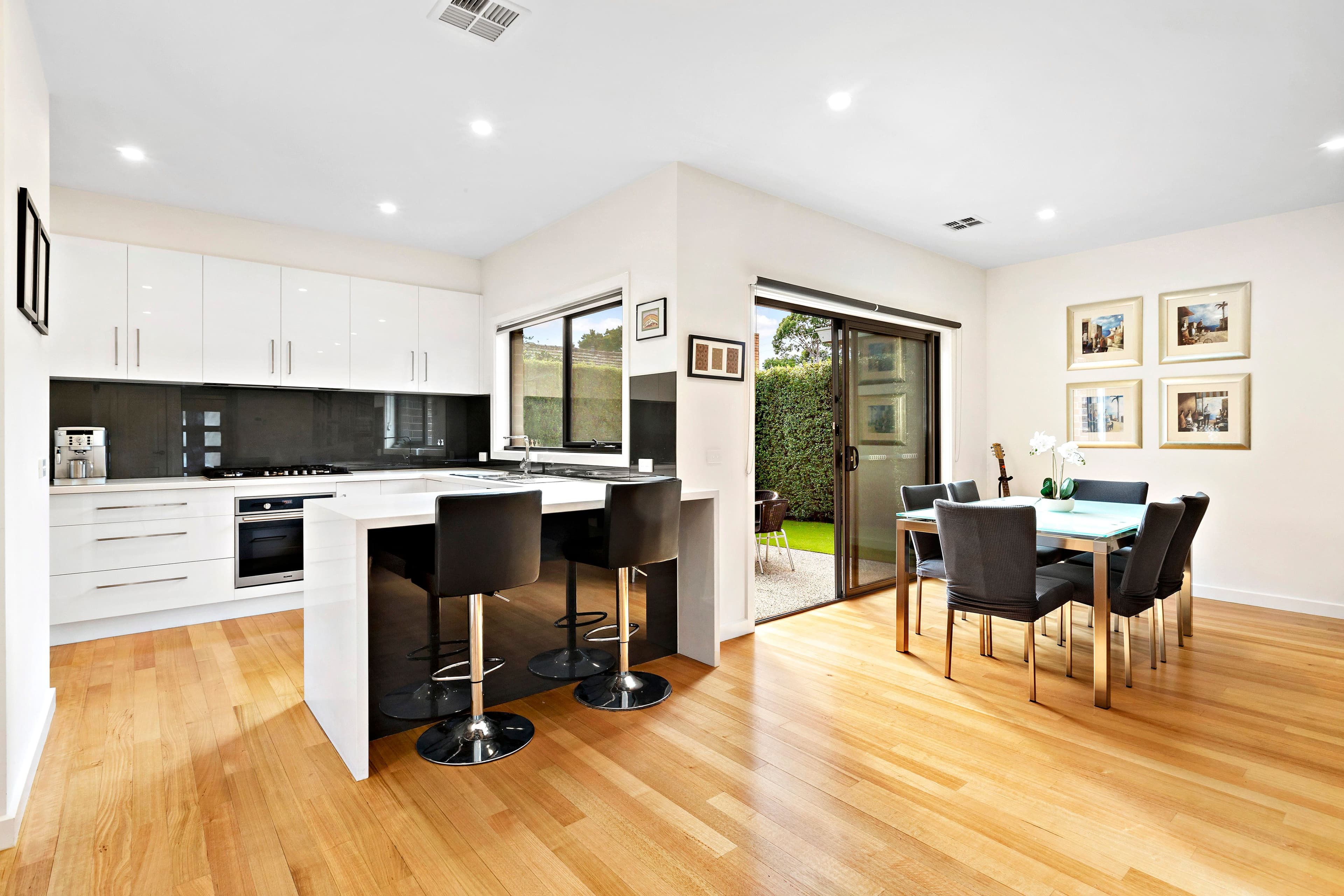 72b Waverley Road, Chadstone VIC 3148, Chadstone - Thumbnail 3
