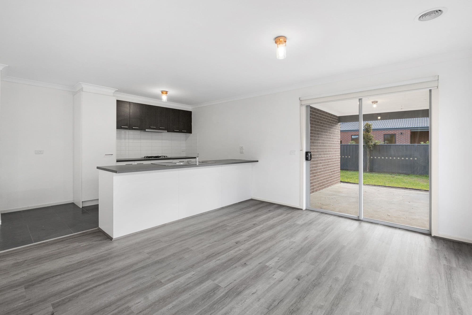 60 Grandvista Boulevard, Werribee VIC 3030, Werribee - Thumbnail 2