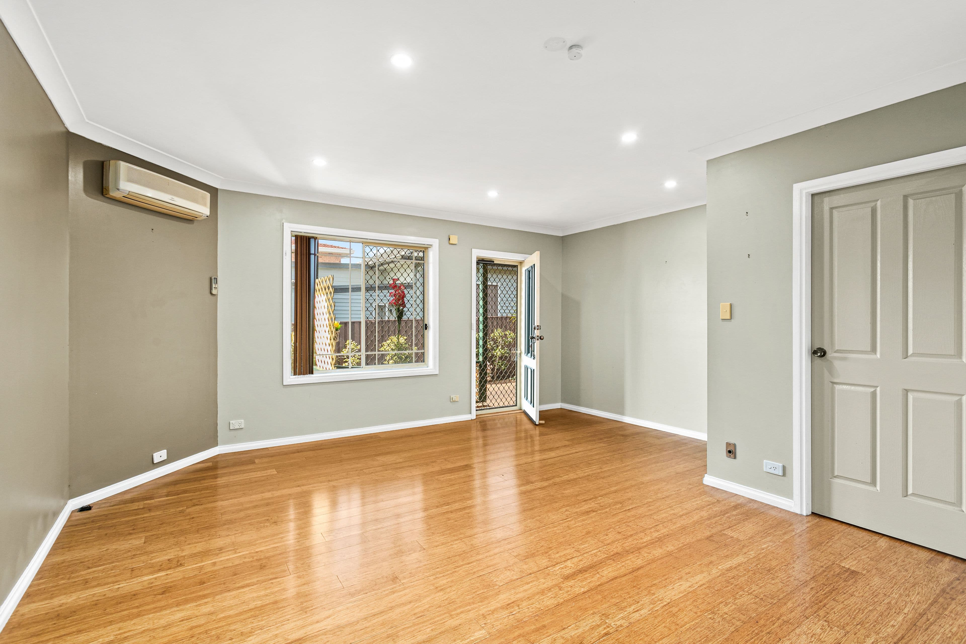 2/30 William Avenue, Warilla NSW 2528, Warilla - Thumbnail 2
