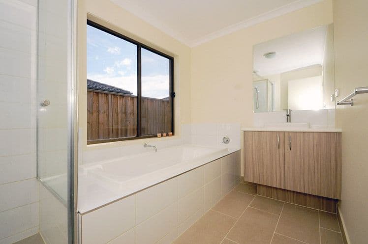 28 Warrego Circuit, Sandhurst VIC 3977, Sandhurst - Thumbnail 4