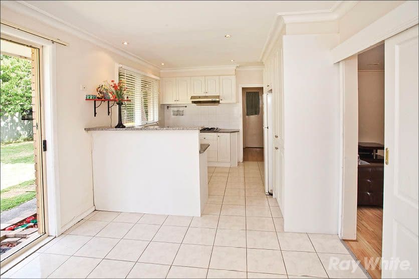 11 Capital Avenue, Glen Waverley VIC 3150, Glen Waverley - Thumbnail 3