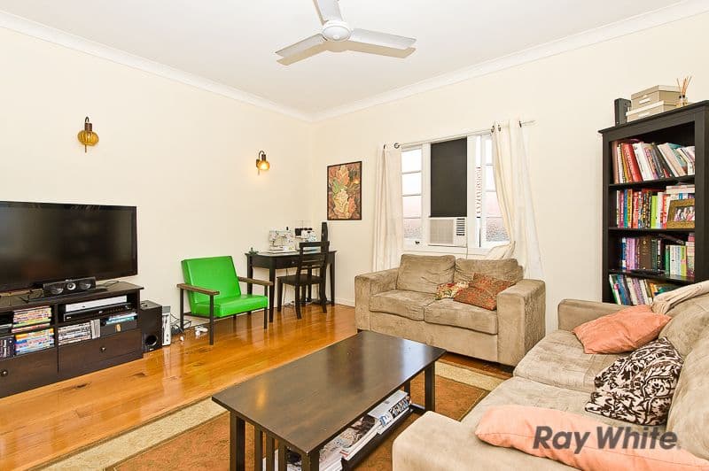 10 Milford Street, ALDERLEY QLD 4051, Alderley - Thumbnail 2