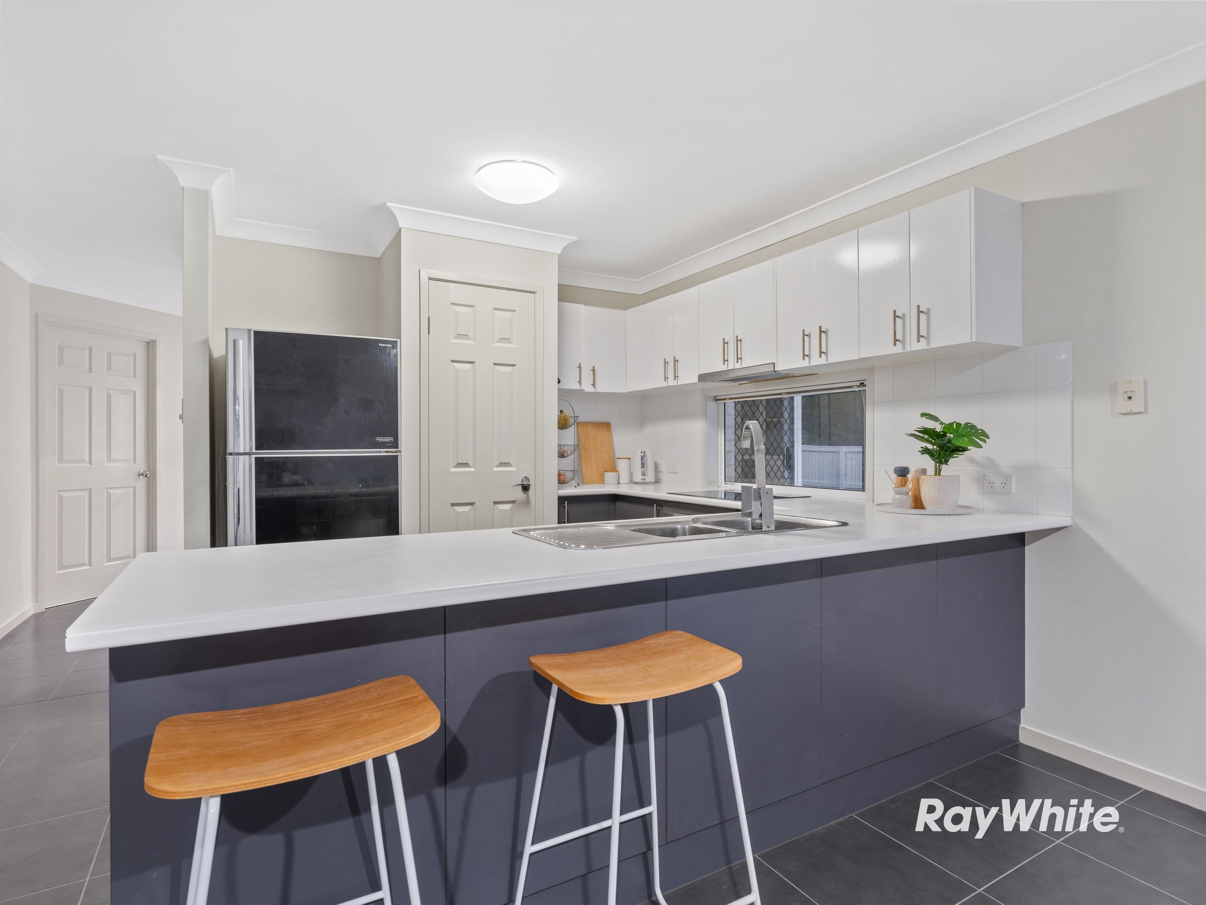 2 Romanda Place, Marsden QLD 4132, Marsden - Thumbnail 4