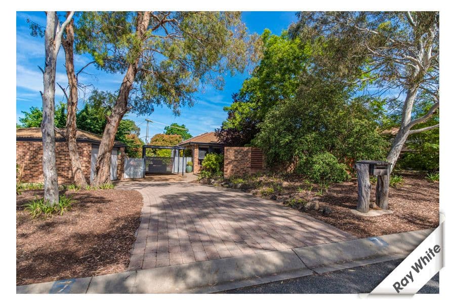 7 Challinor Crescent, Florey ACT 2615, Florey - Thumbnail 3